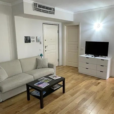 Casa In Riva A Faggeto * Faggeto Lario
